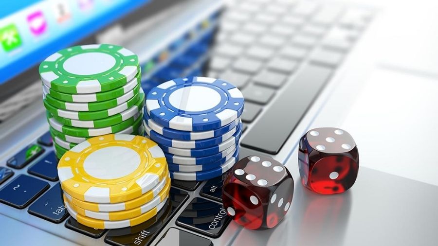 The Evolution of Online Casinos: From Virtual Chips to Blockchain